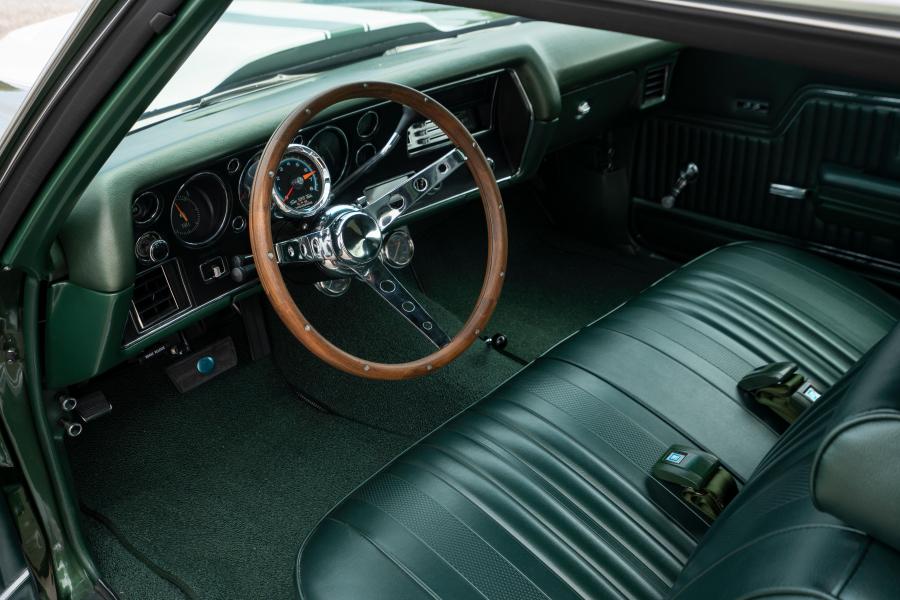 Интерьер Motion Phase III Chevelle SS 454 1970 года  (фото 11 из 17)